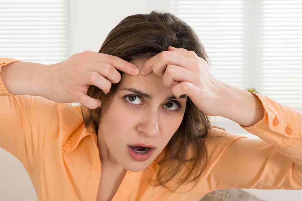 Pensavo fosse un banale brufolo, ma quello che avevo sotto la pelle è agghiacciante, i dettagli