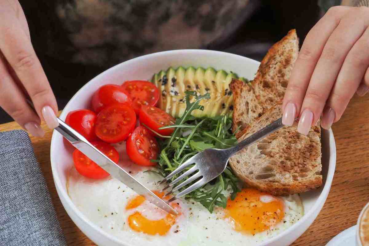 Ho risolto la mia insonnia cronica con questi tre comunissimi cibi